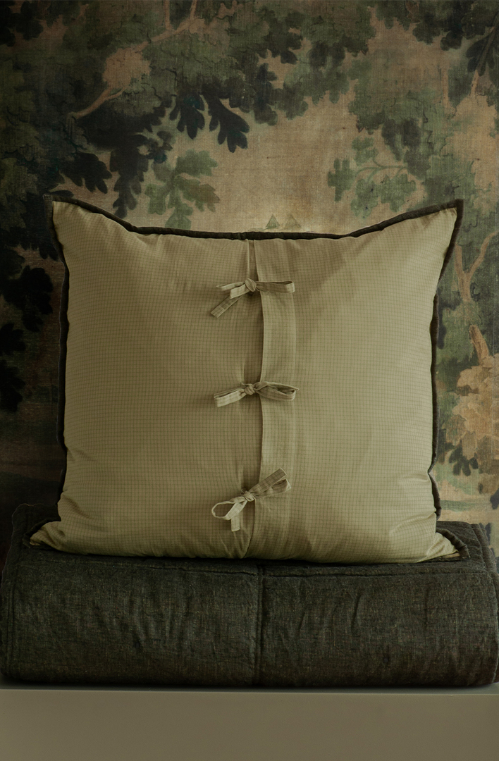 Bianca Lorenne Noma Midnight Moss Bedspread | Luxury Linen Bedspread NZ image 5
